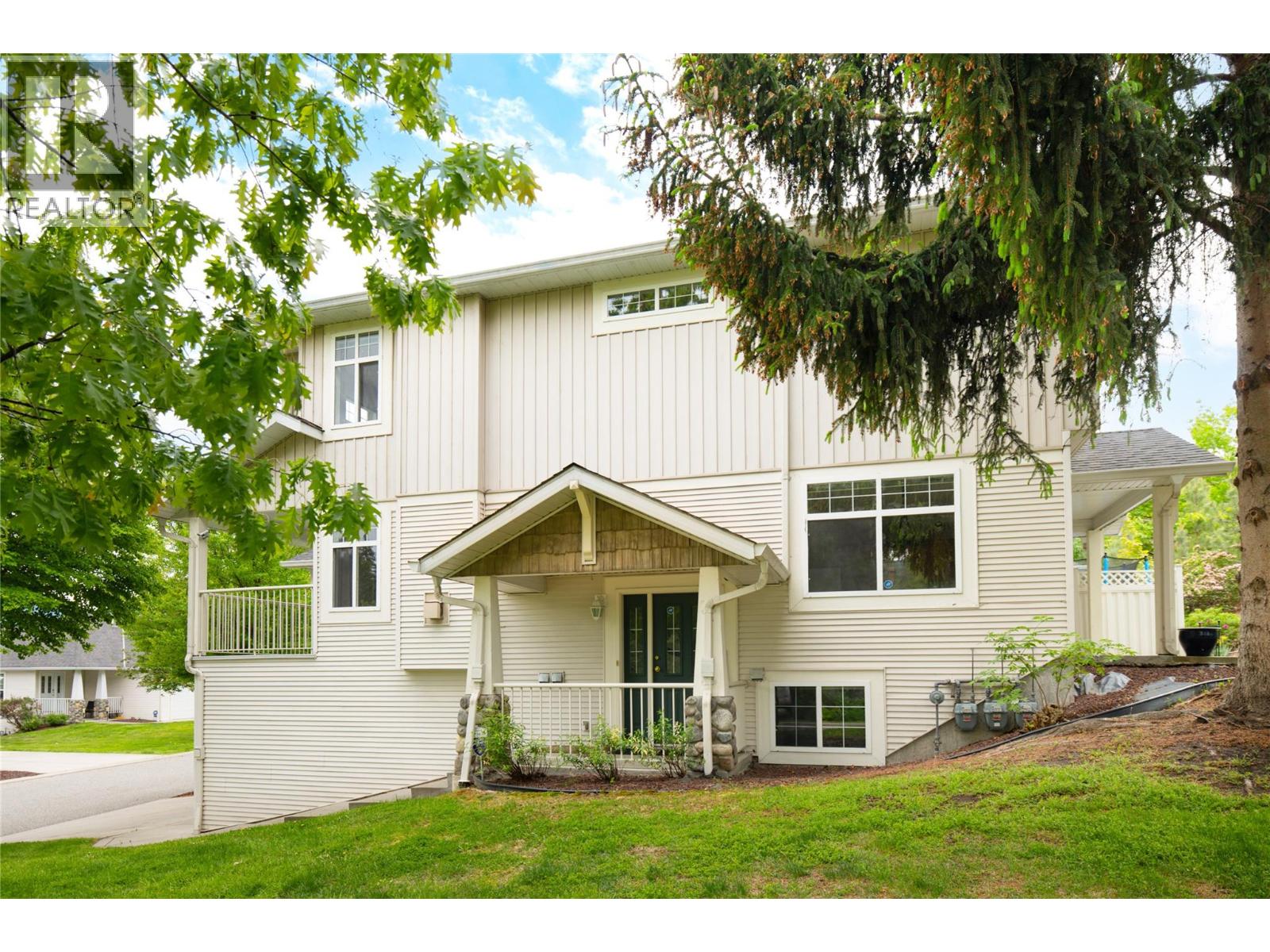 3825 GLEN CANYON Drive Unit# 101