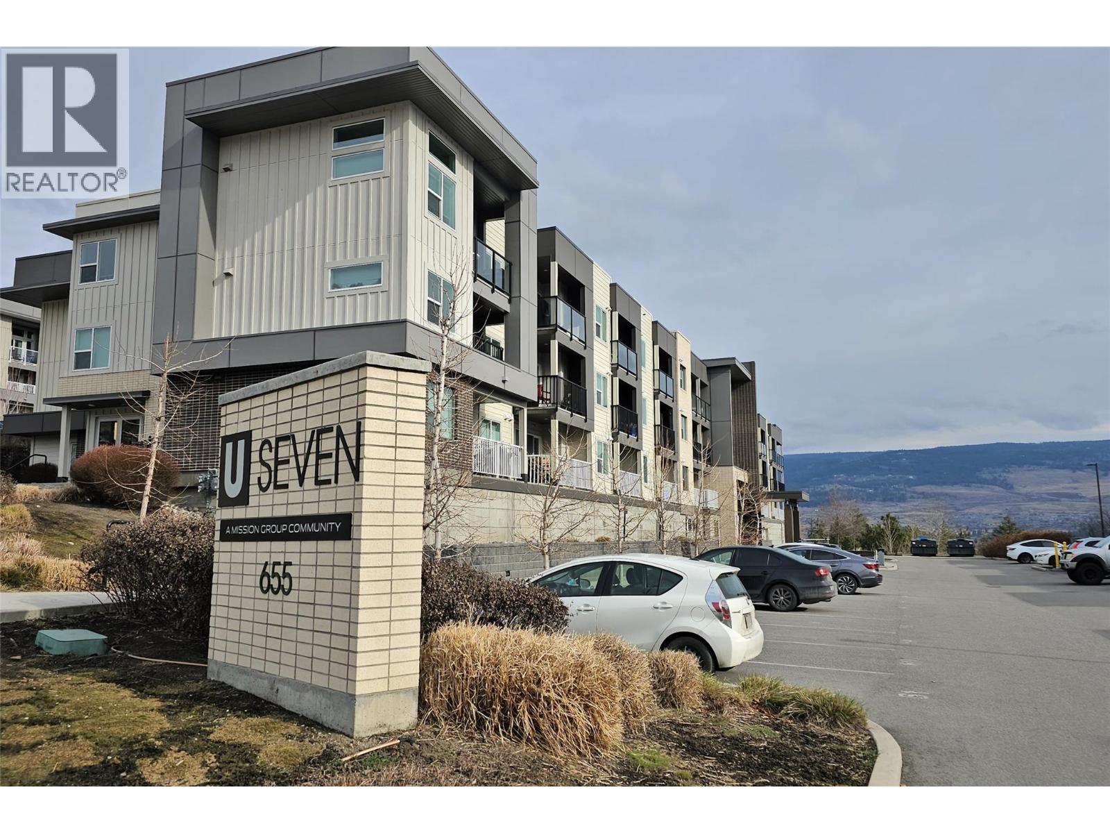655 Academy Way Unit# PH22