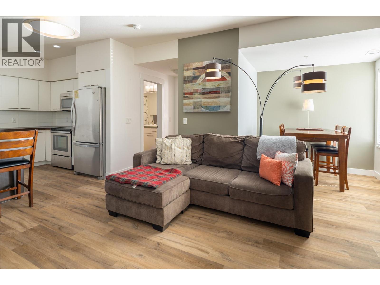985 ACADEMY Way Unit# 208