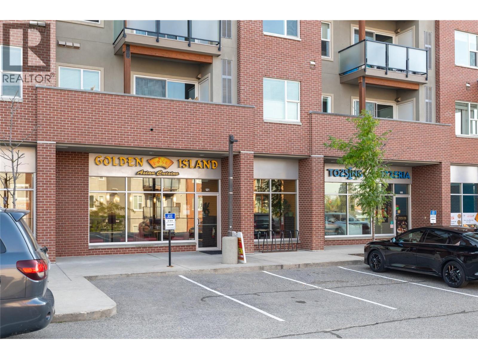 985 ACADEMY Way Unit# 208