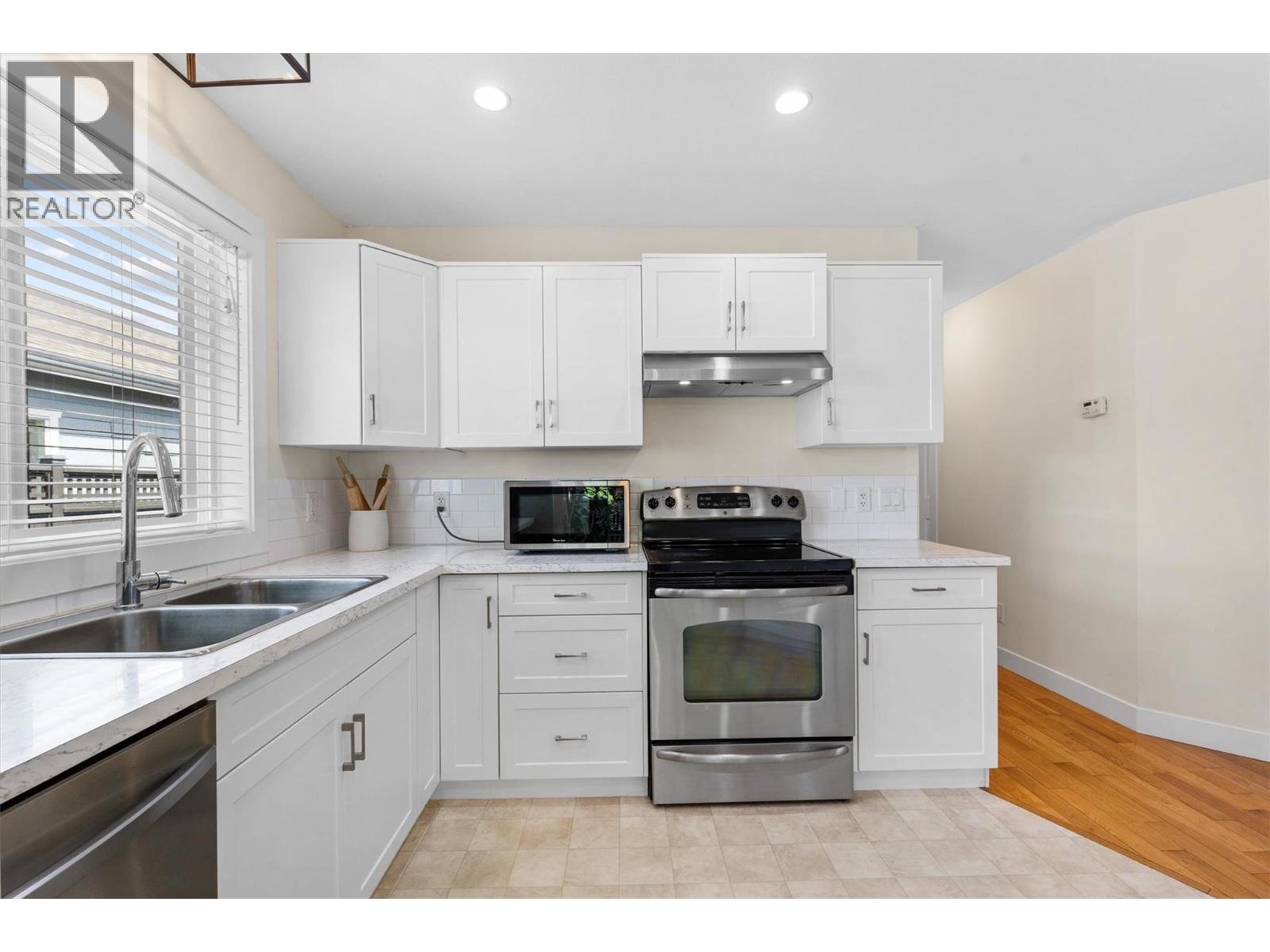 3340 Mimosa Drive