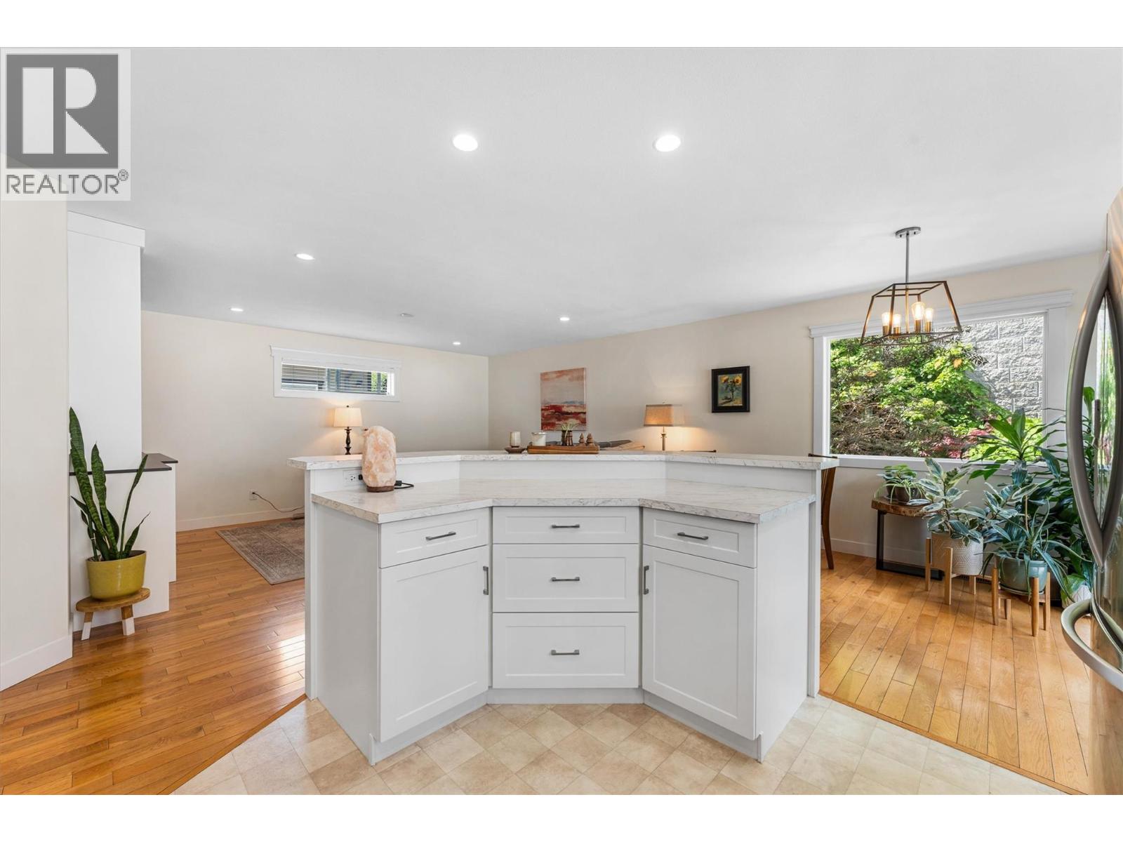 3340 Mimosa Drive