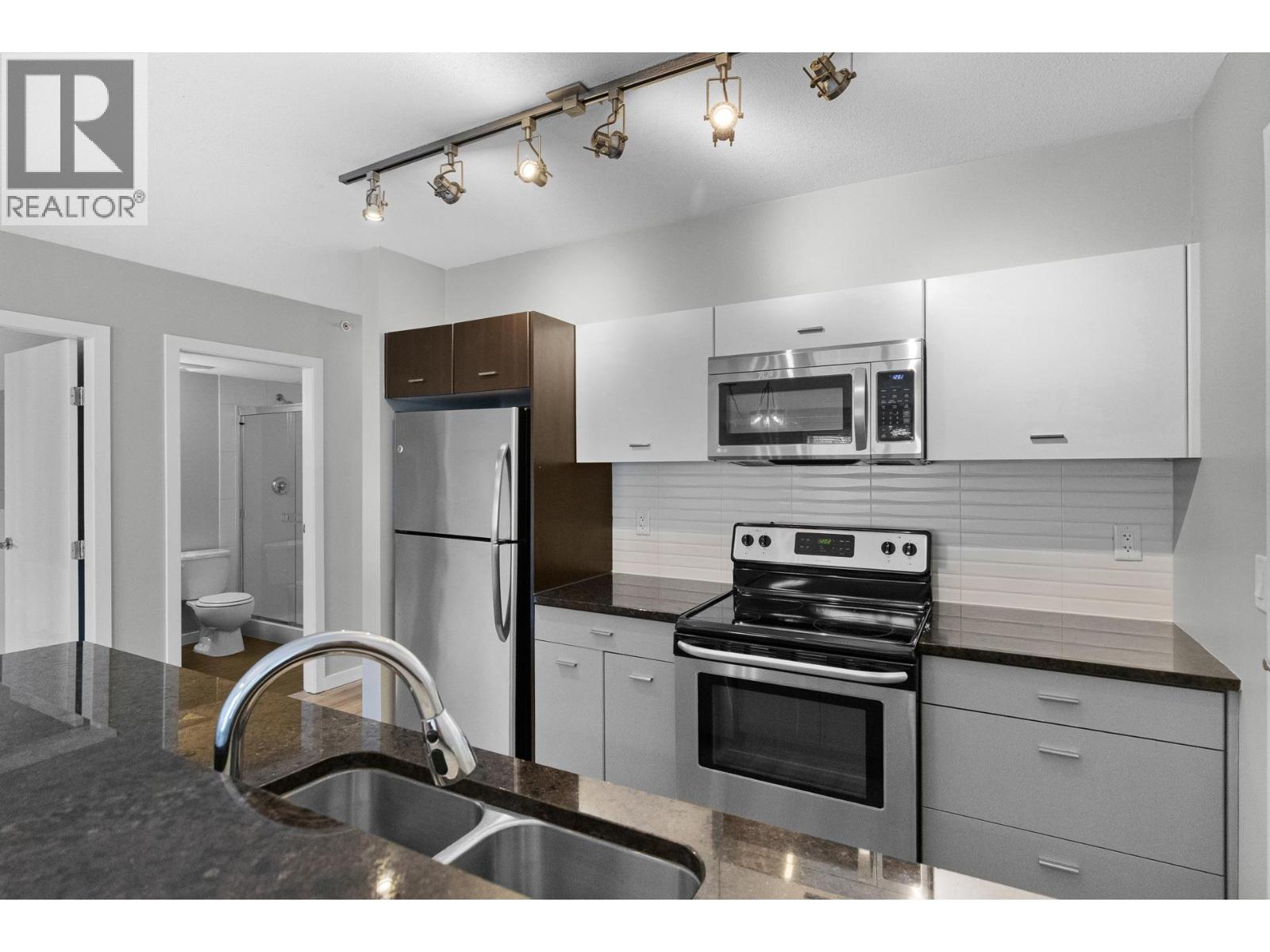 547 Yates Road Unit# 401