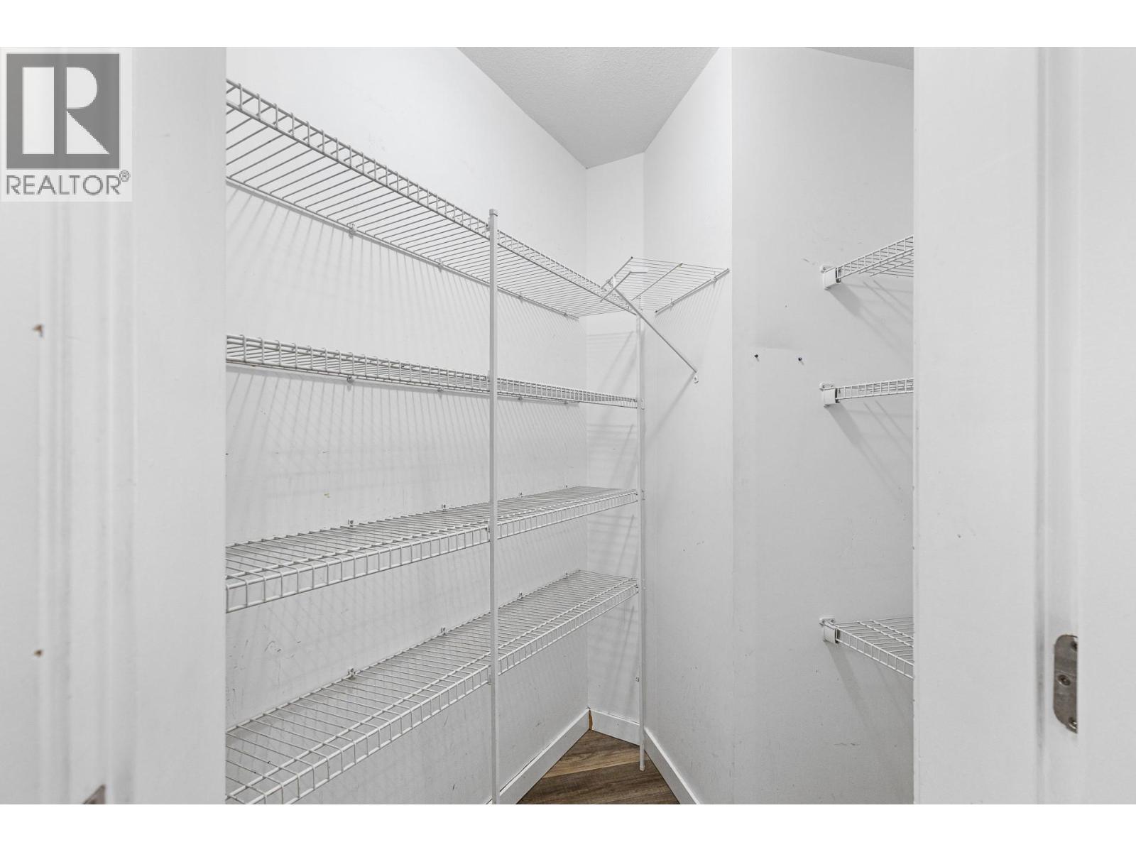 547 Yates Road Unit# 401