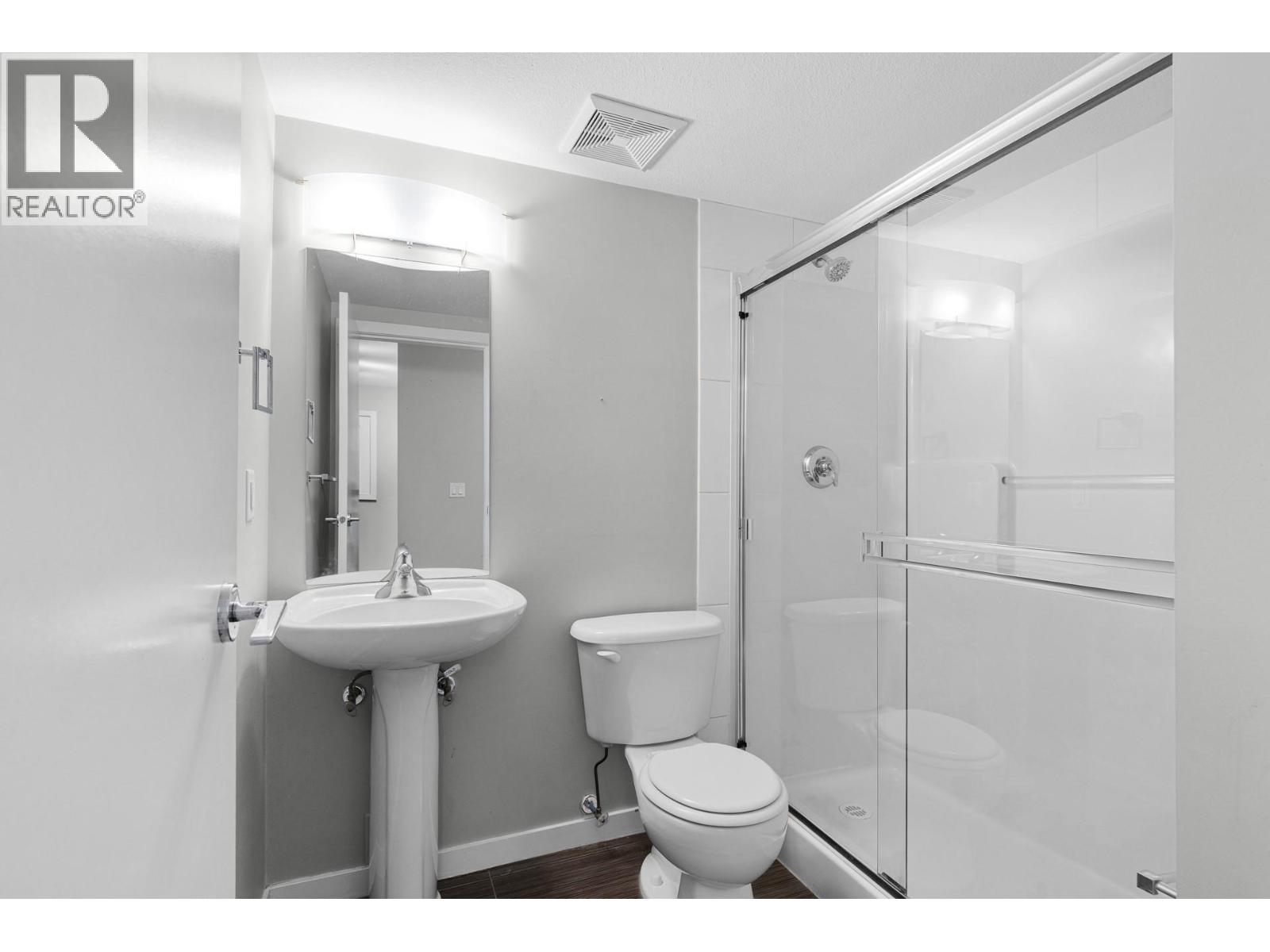 547 Yates Road Unit# 401