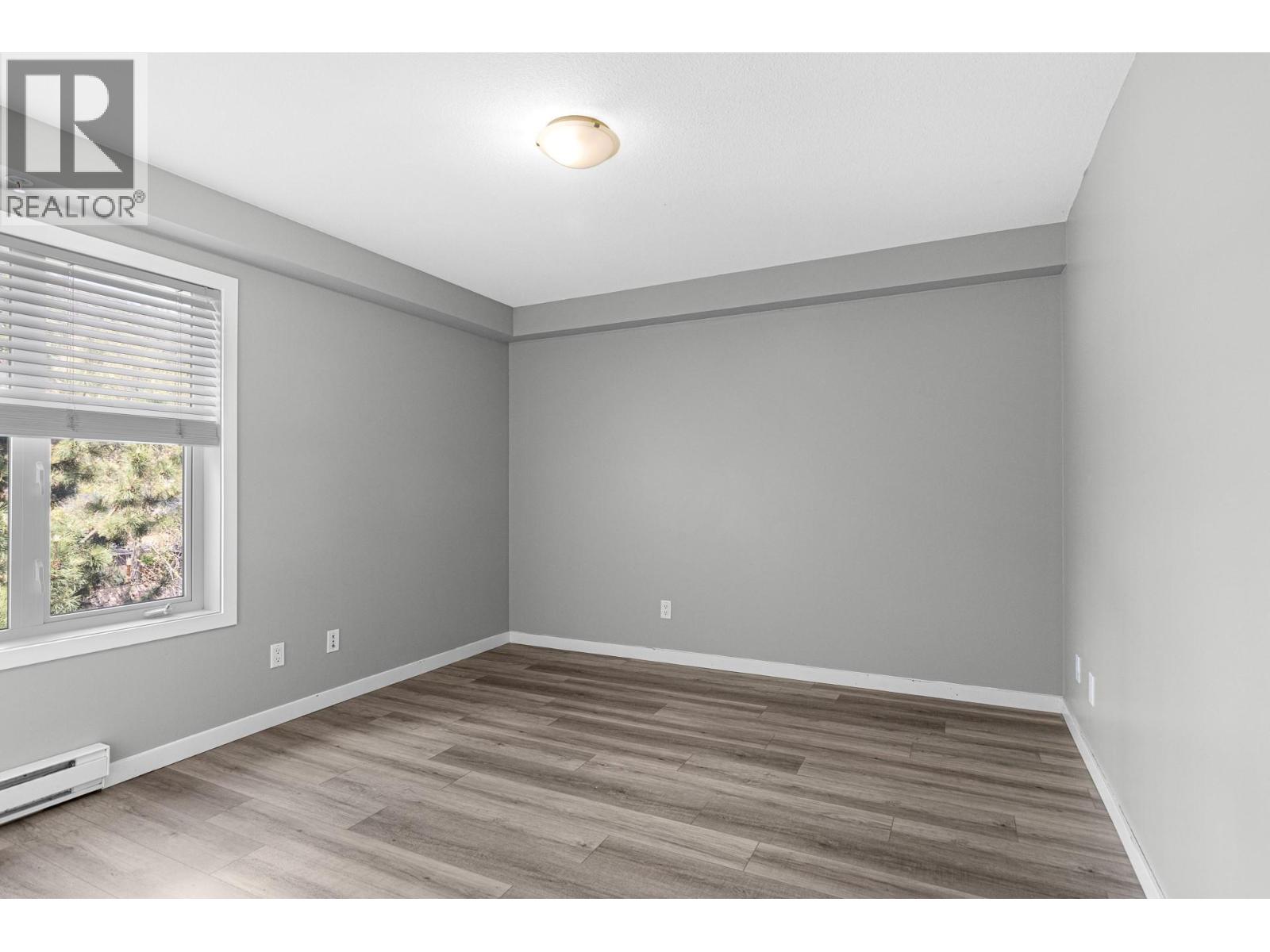 547 Yates Road Unit# 401