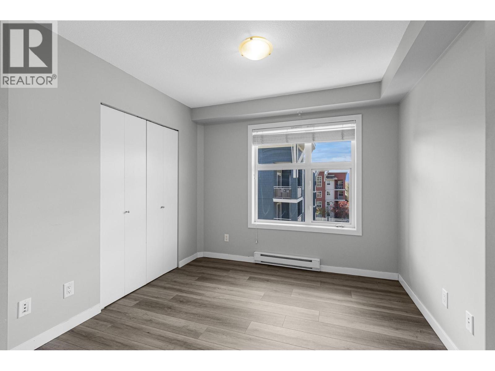 547 Yates Road Unit# 401