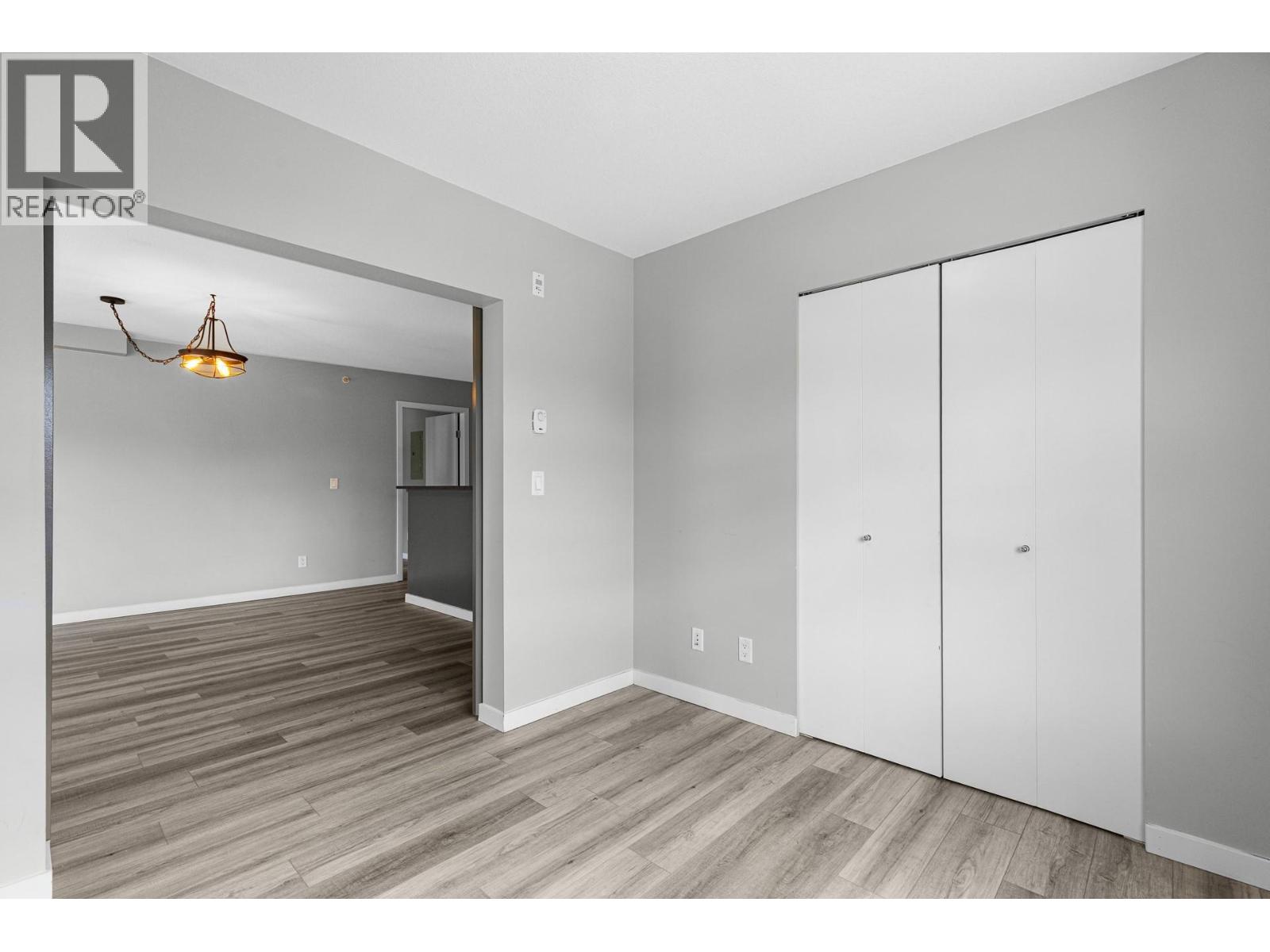547 Yates Road Unit# 401