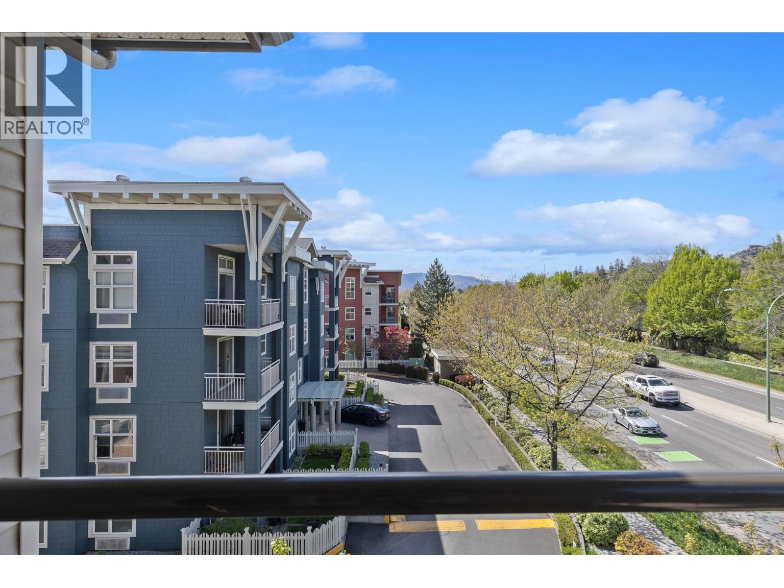 547 Yates Road Unit# 401