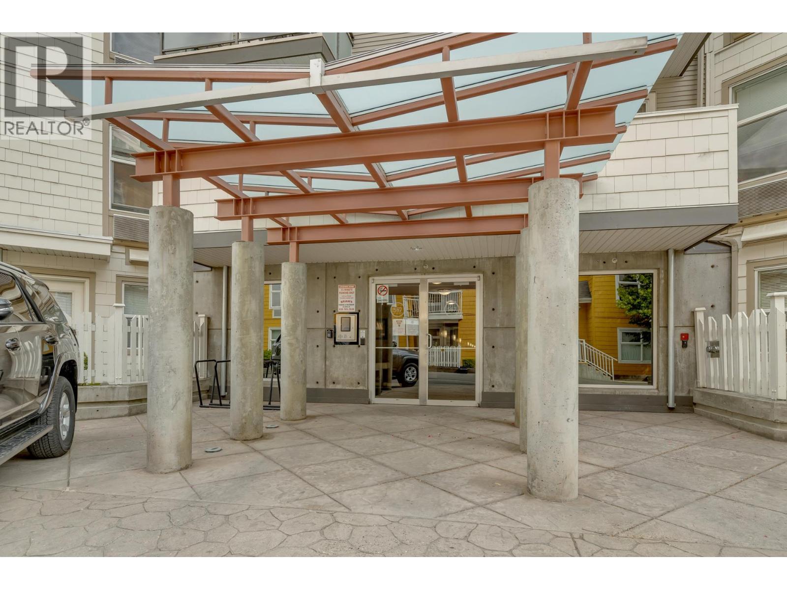 547 Yates Road Unit# 401