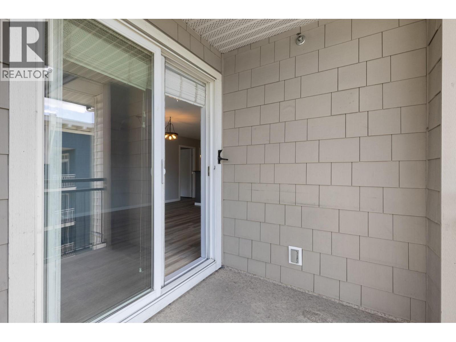547 Yates Road Unit# 401