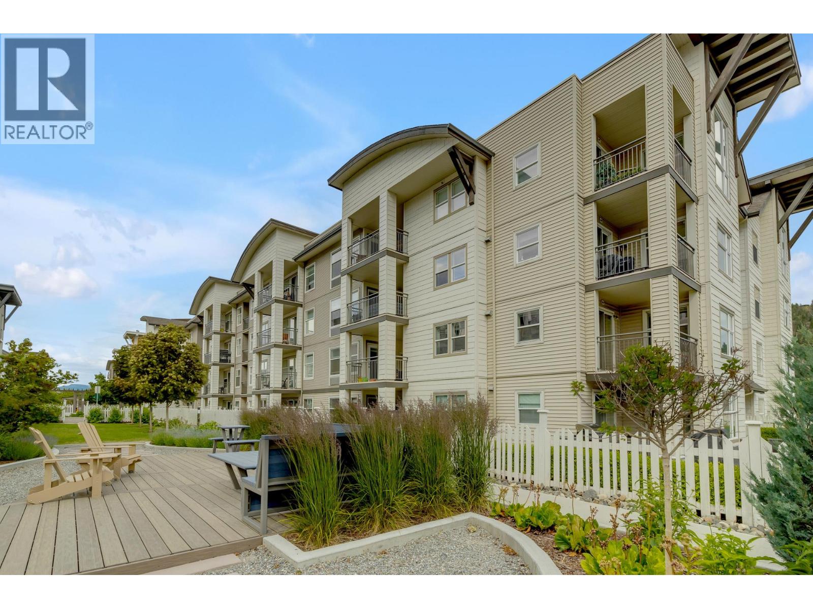 547 Yates Road Unit# 401