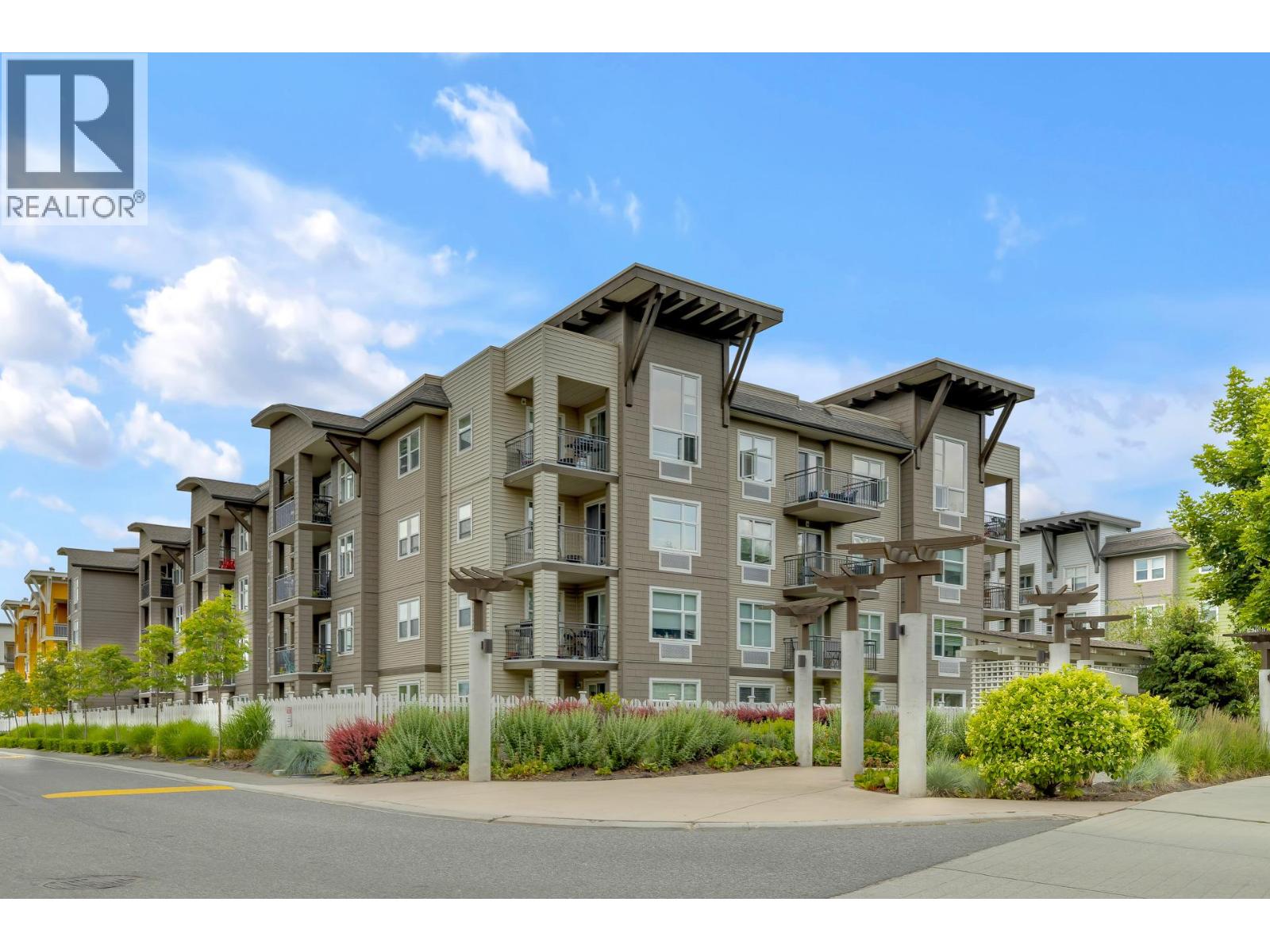 547 Yates Road Unit# 401