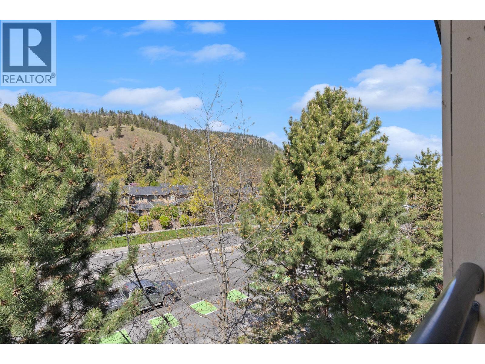 547 Yates Road Unit# 401
