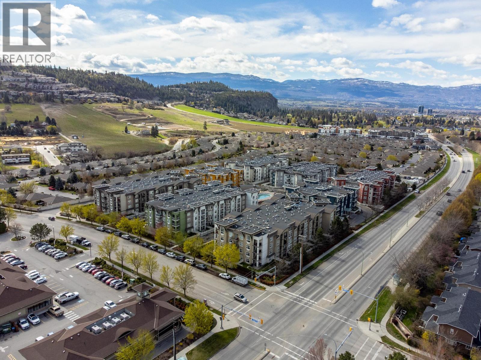 547 Yates Road Unit# 401
