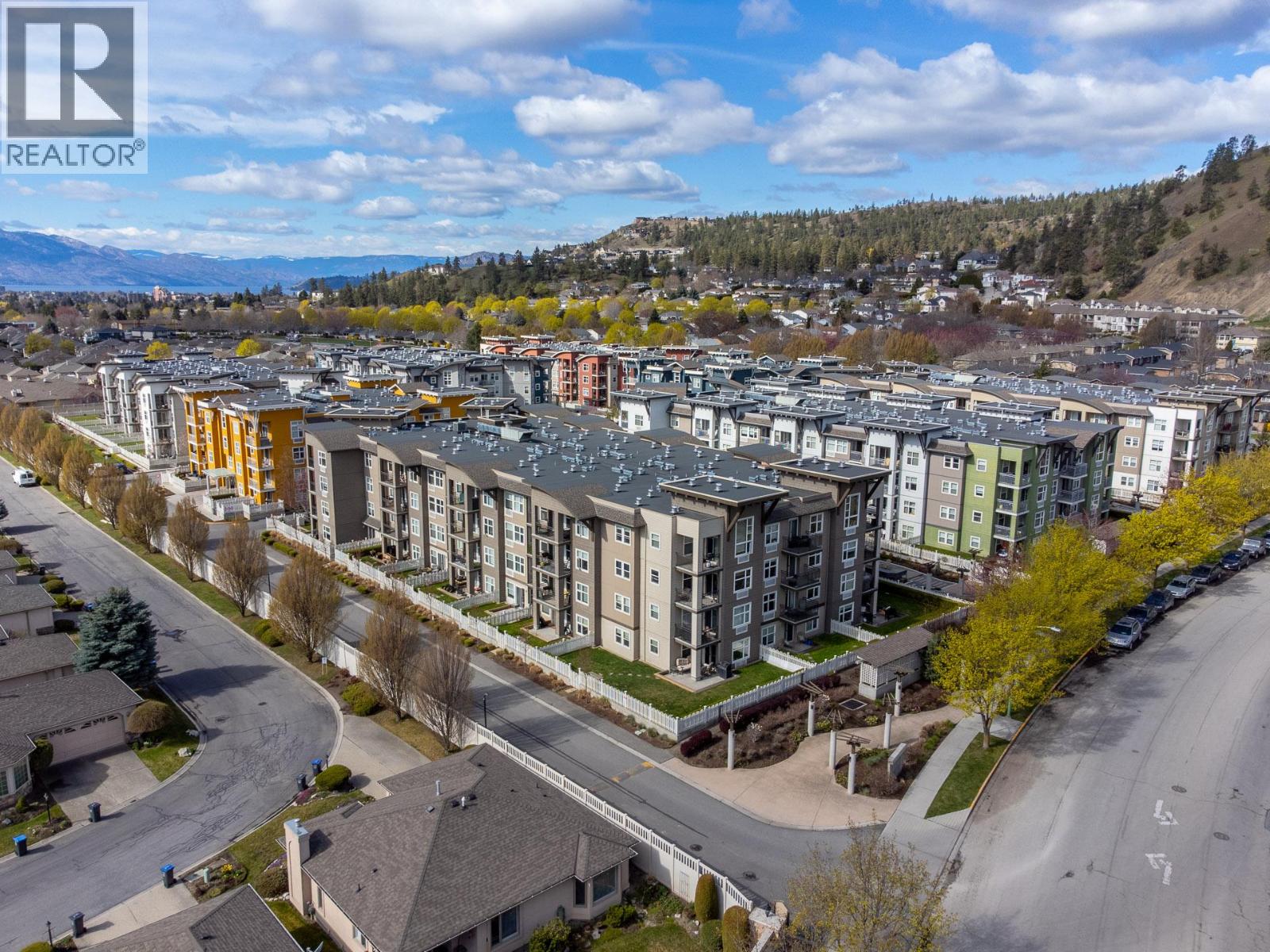 547 Yates Road Unit# 401