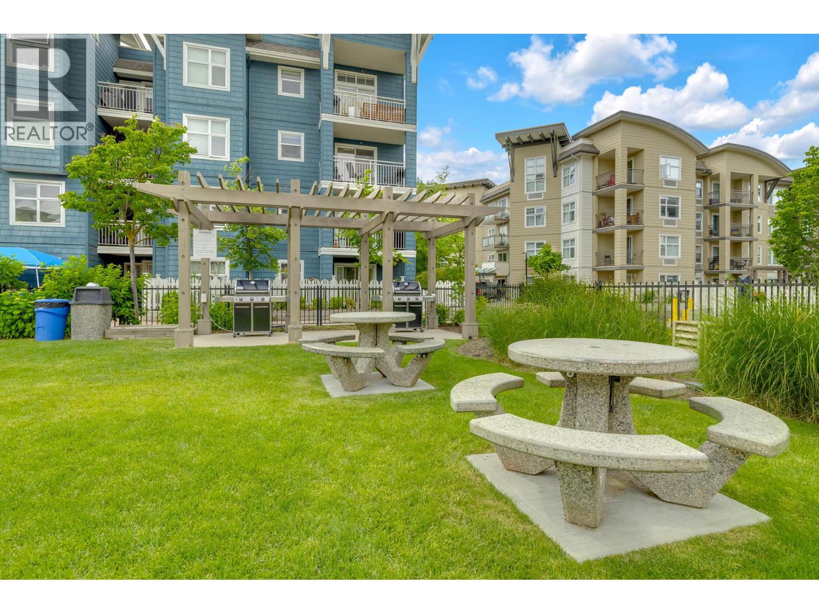 547 Yates Road Unit# 401