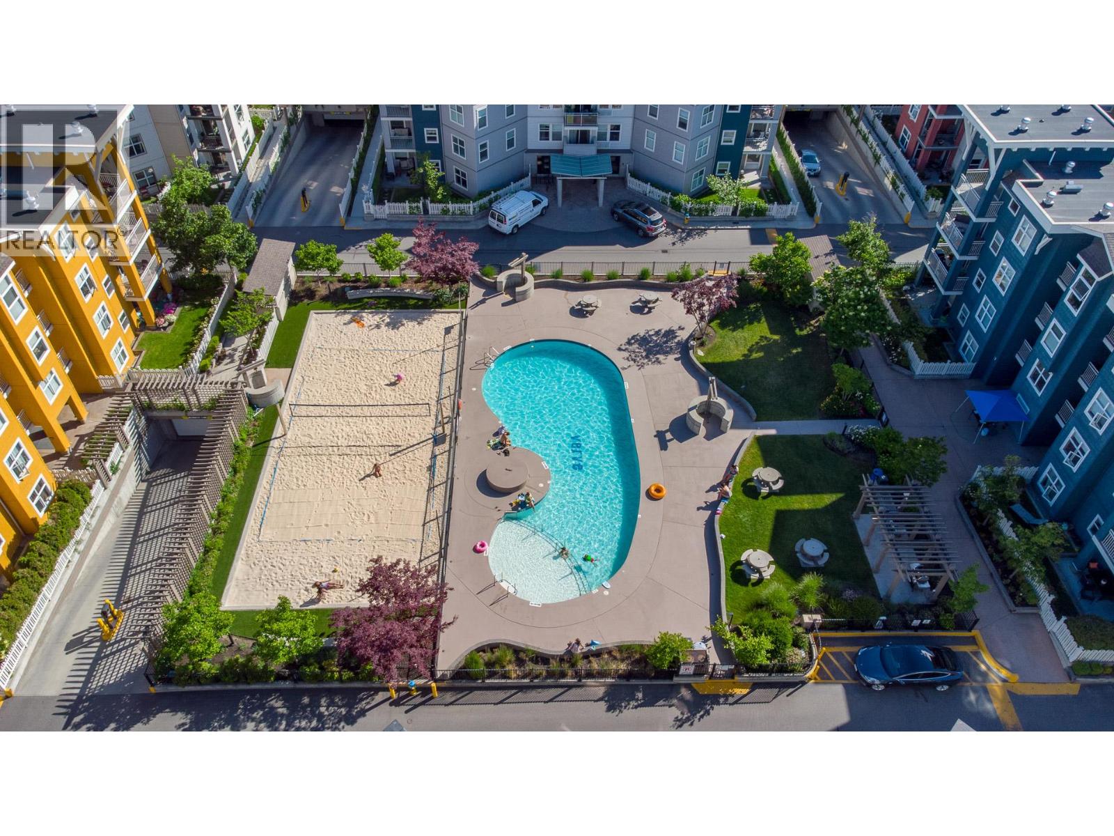 547 Yates Road Unit# 401