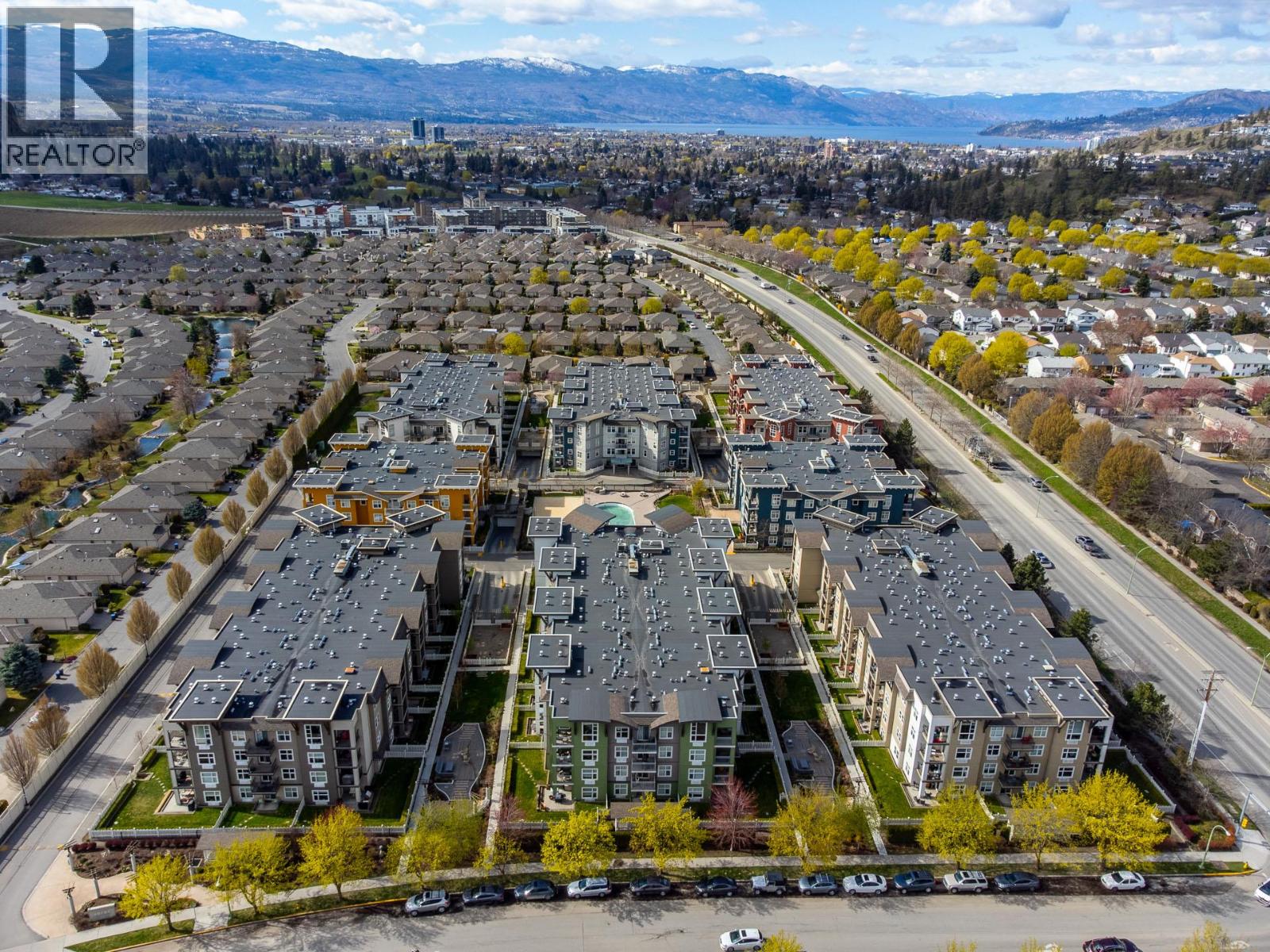 547 Yates Road Unit# 401