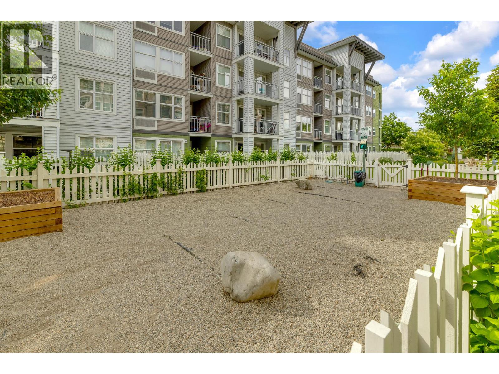 547 Yates Road Unit# 401