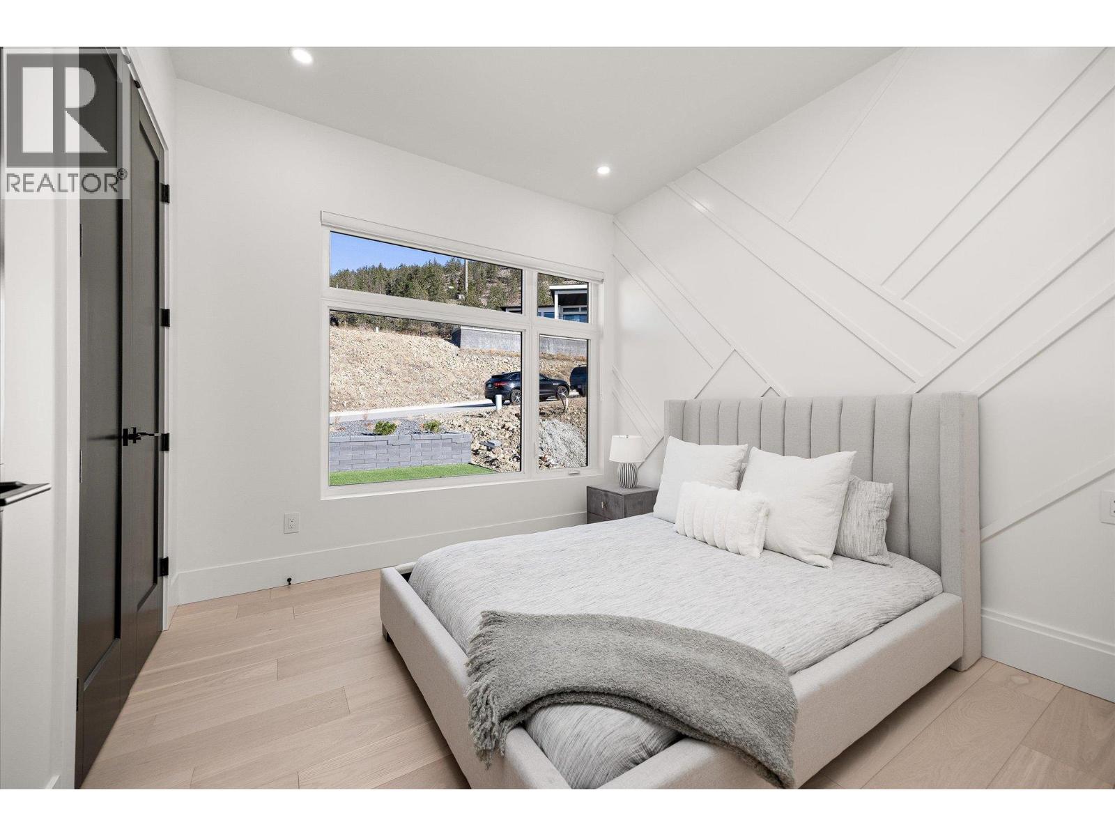 1343 Vineyard Drive