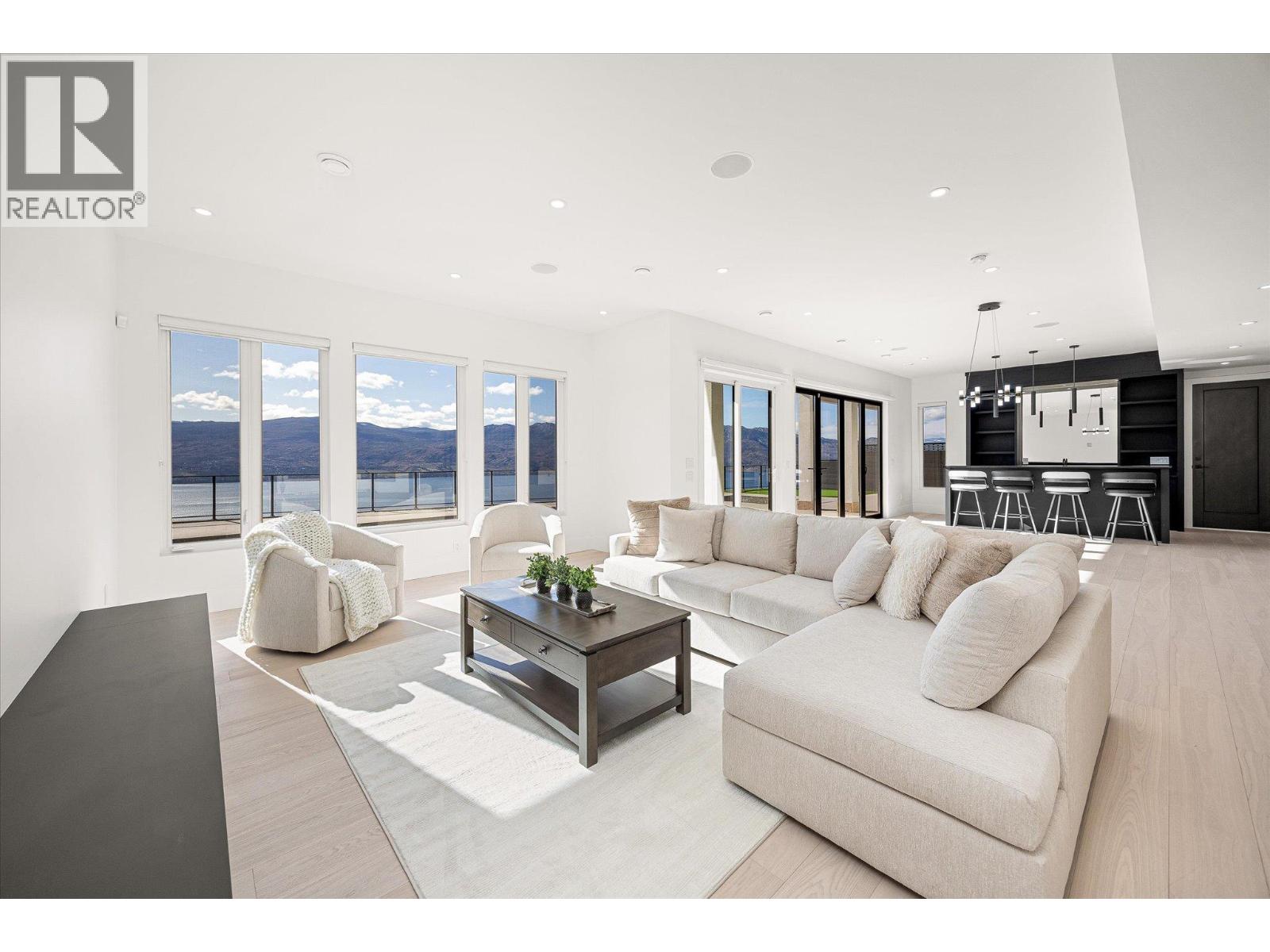 1343 Vineyard Drive