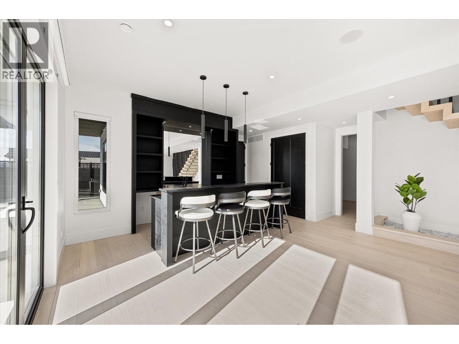 1343 Vineyard Drive