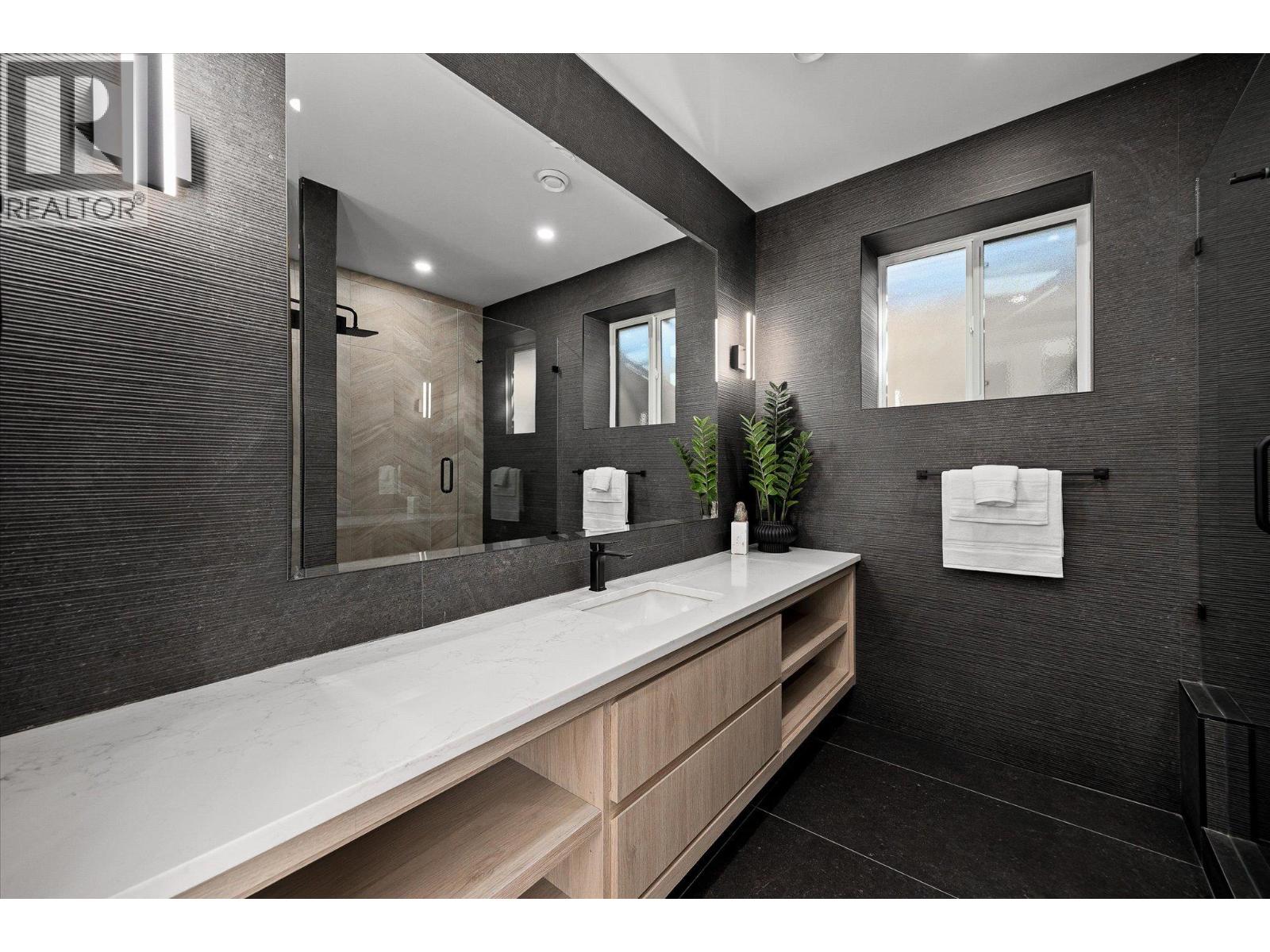 1343 Vineyard Drive