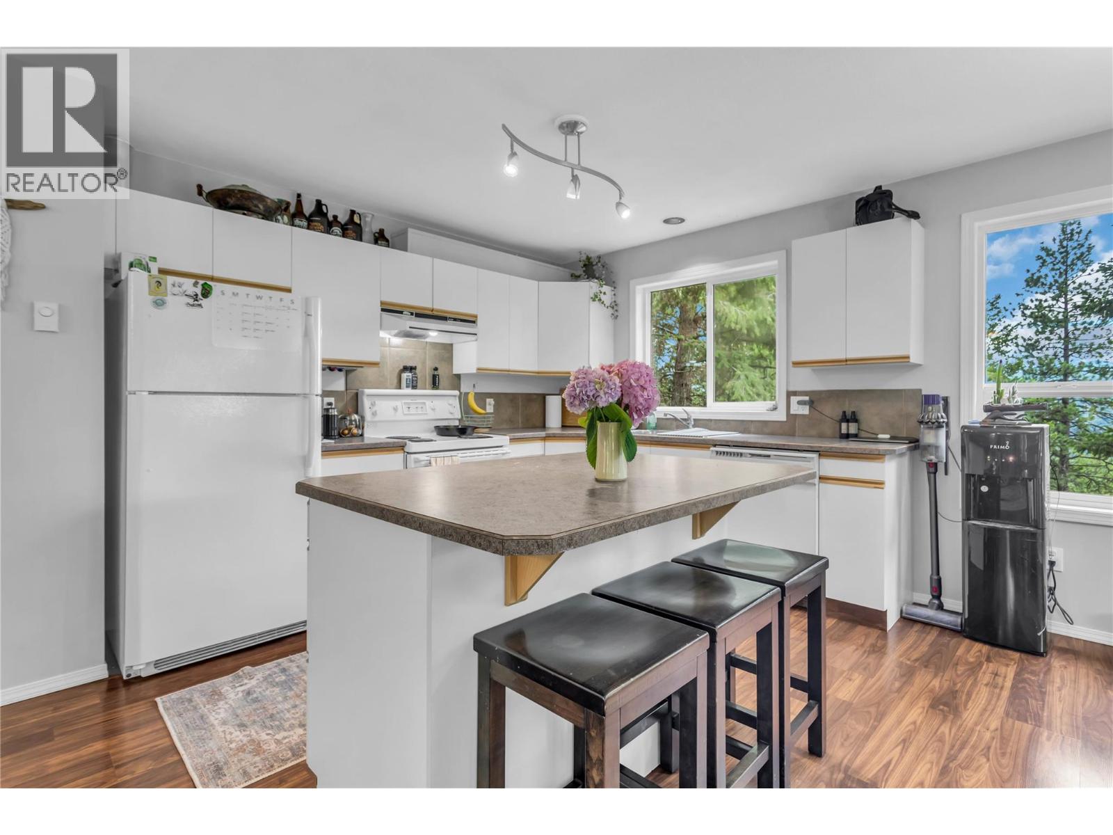 5738 Goudie Road