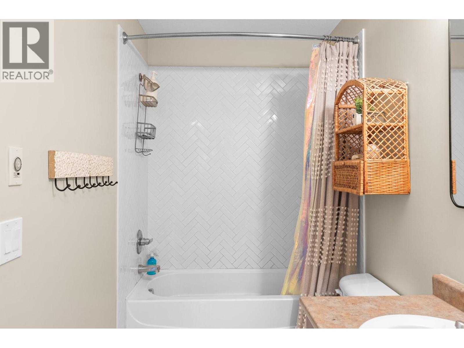 1875 Country Club Drive Unit# 1413