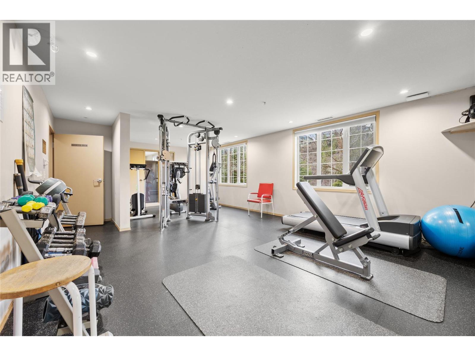 1875 Country Club Drive Unit# 1413