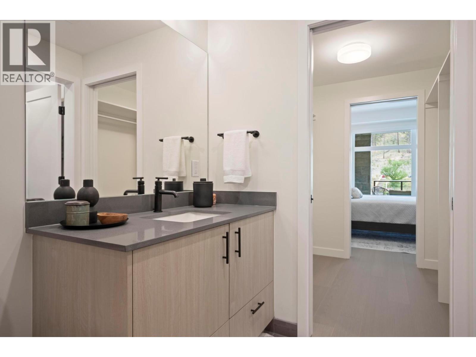 9652 Benchland Drive Unit# 202