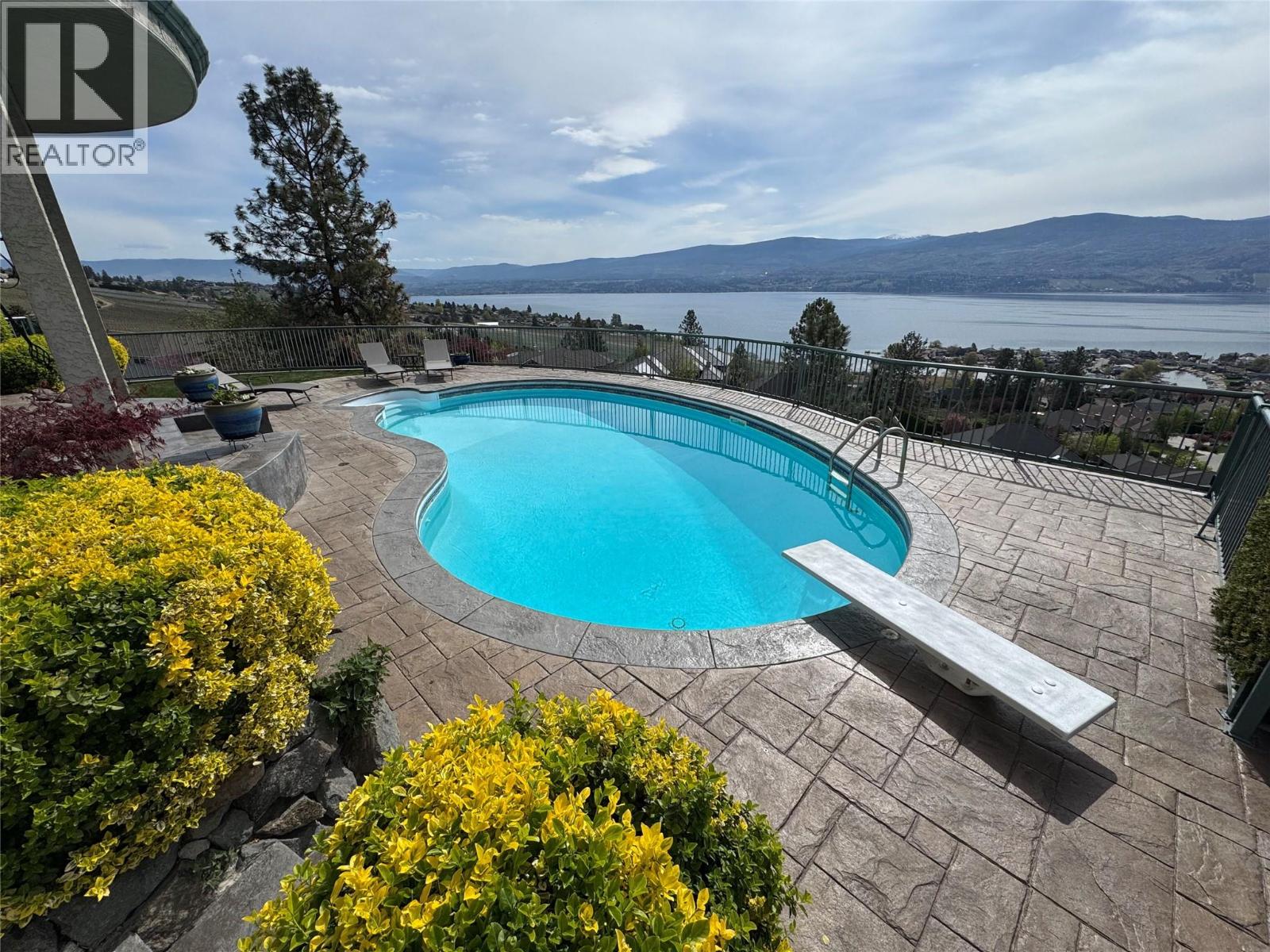 1494 Chardonnay Place