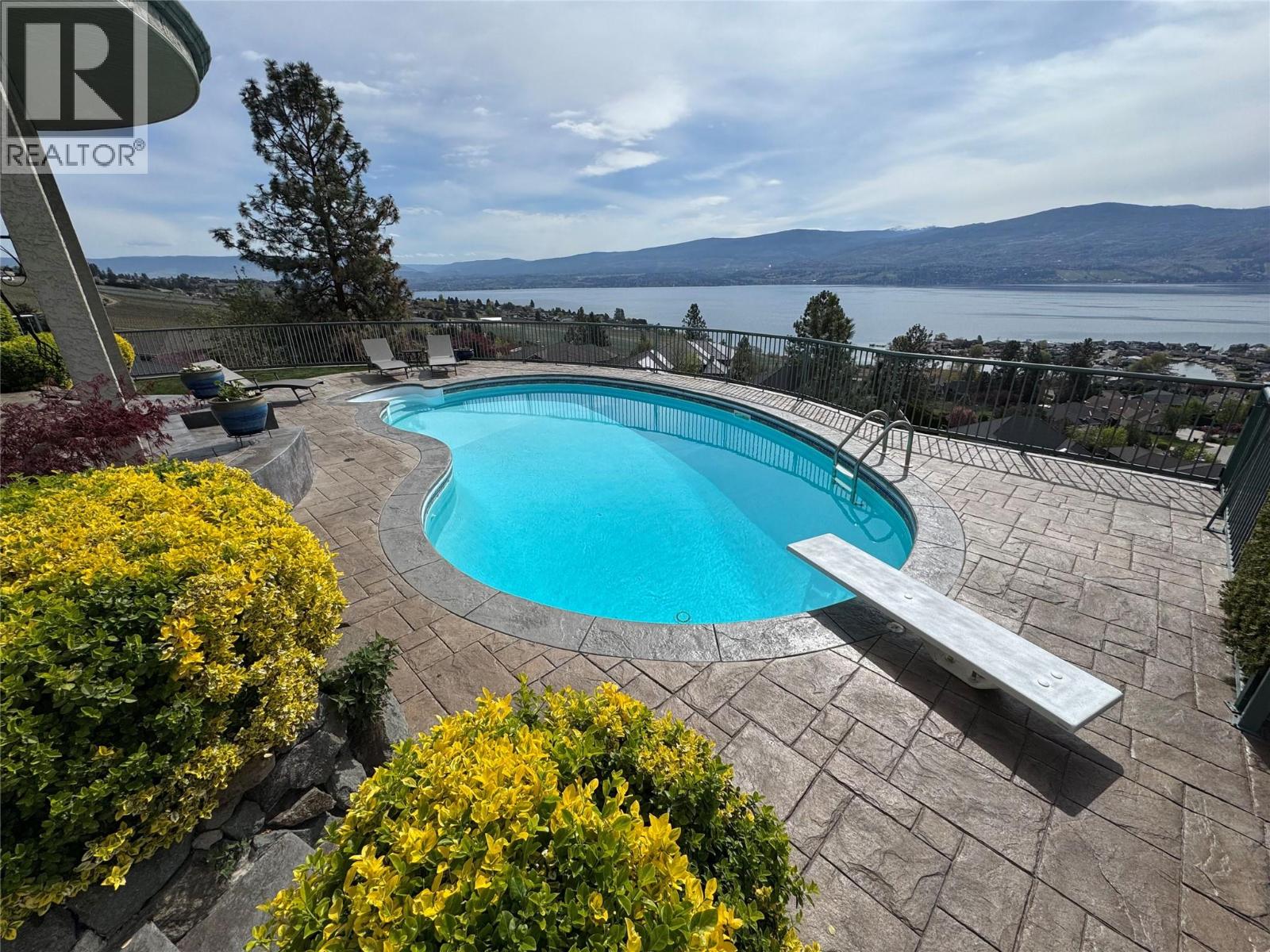 1494 Chardonnay Place