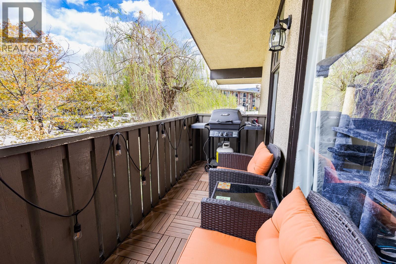 353 Boyce Crescent Unit# 11