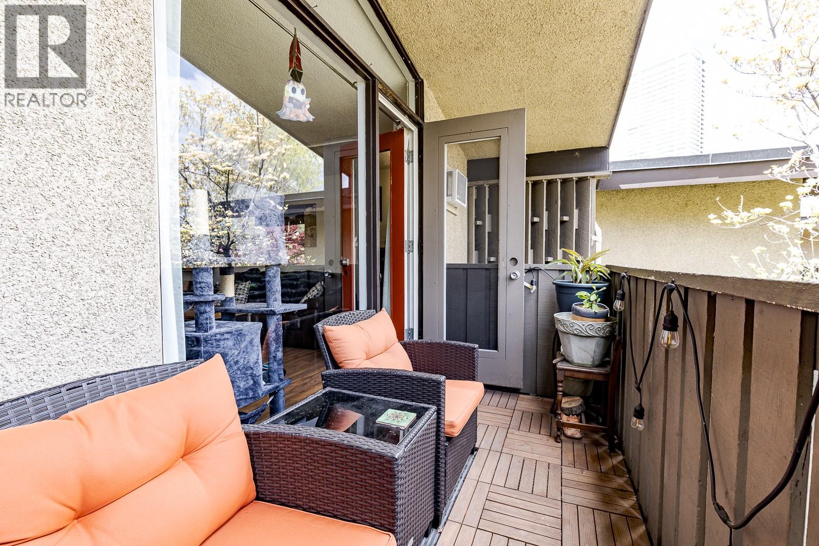353 Boyce Crescent Unit# 11