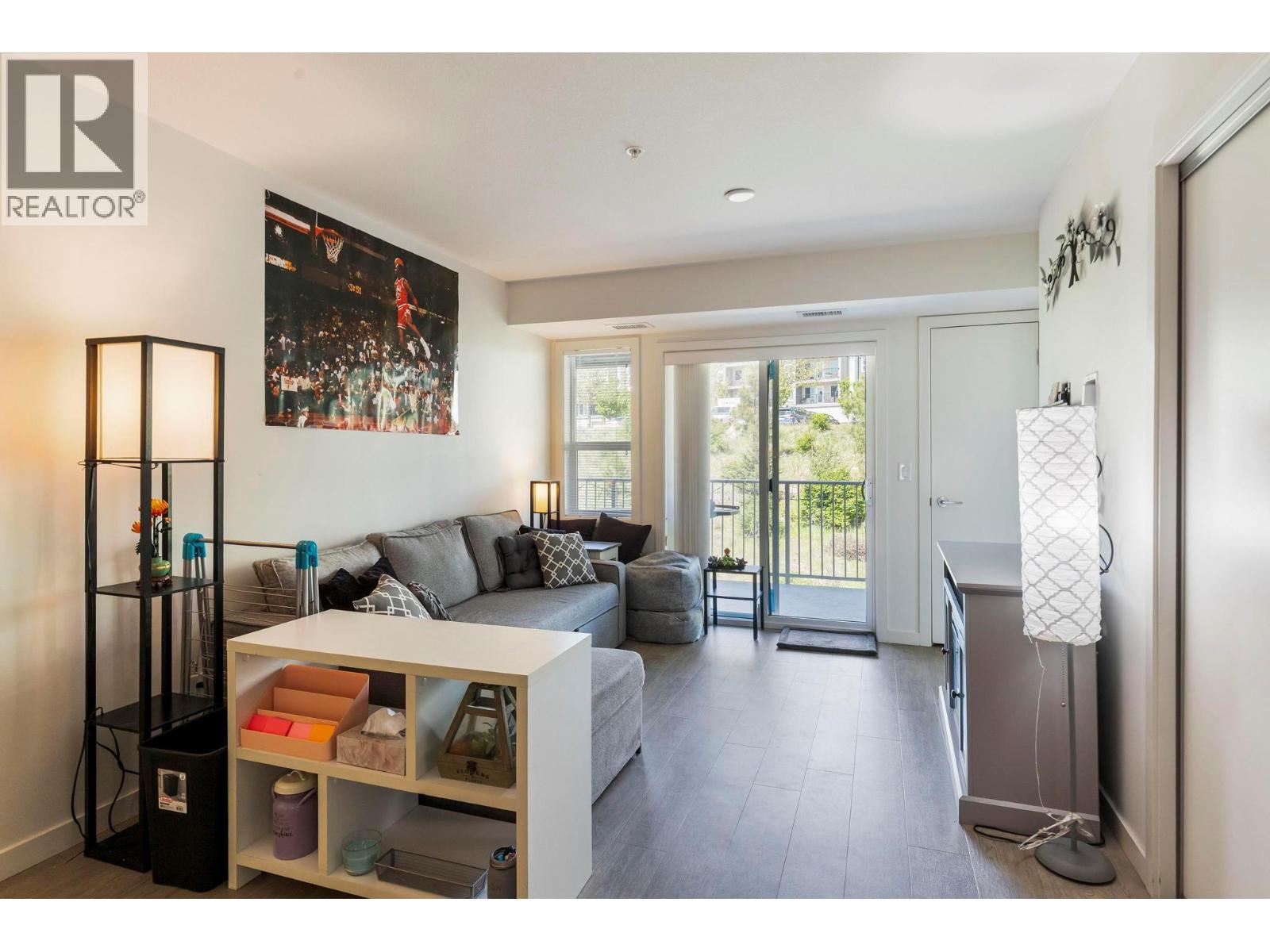 725 Academy Way Unit# 211