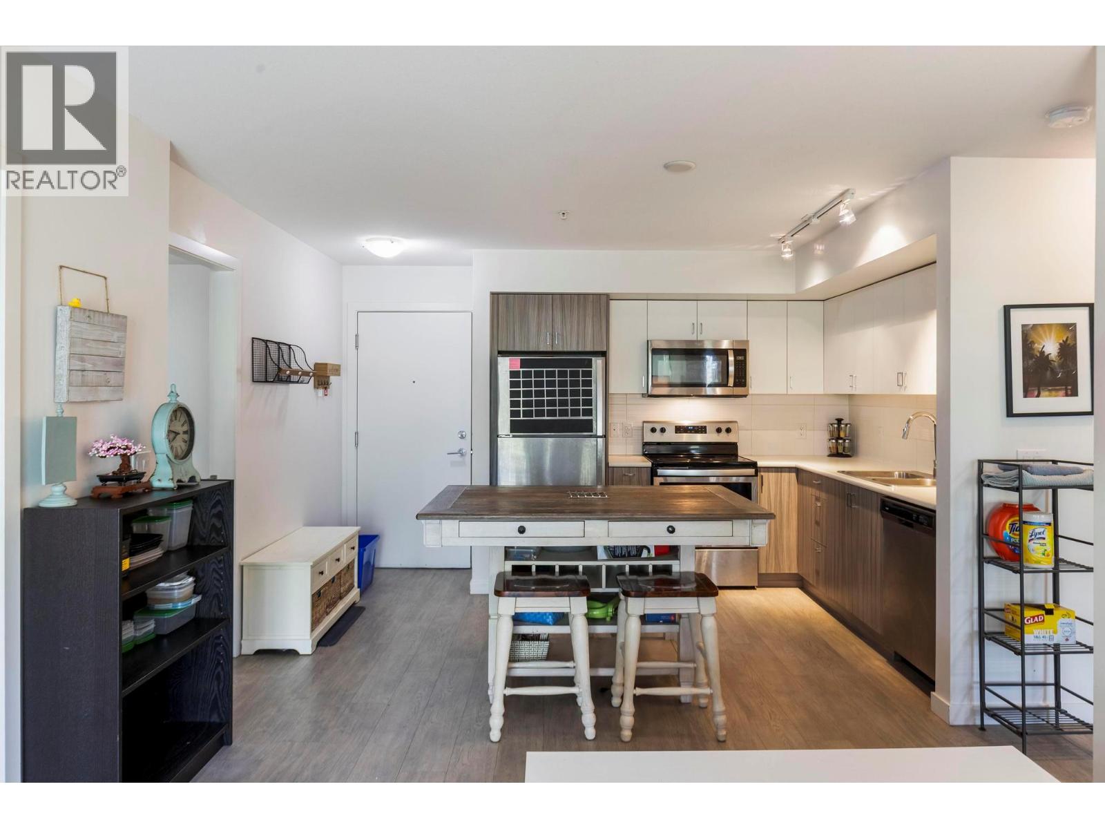 725 Academy Way Unit# 211