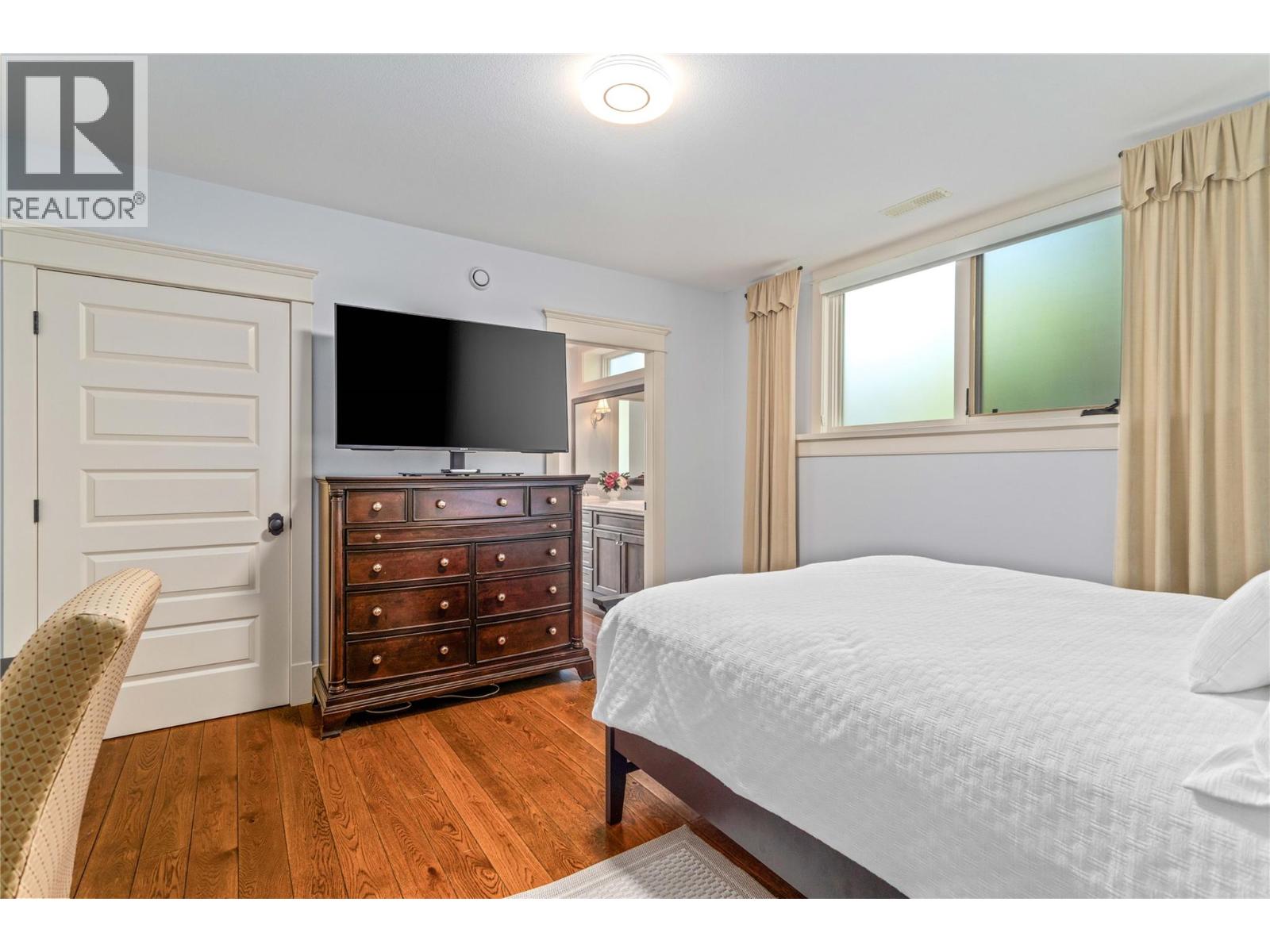 1173 Parkbluff Lane