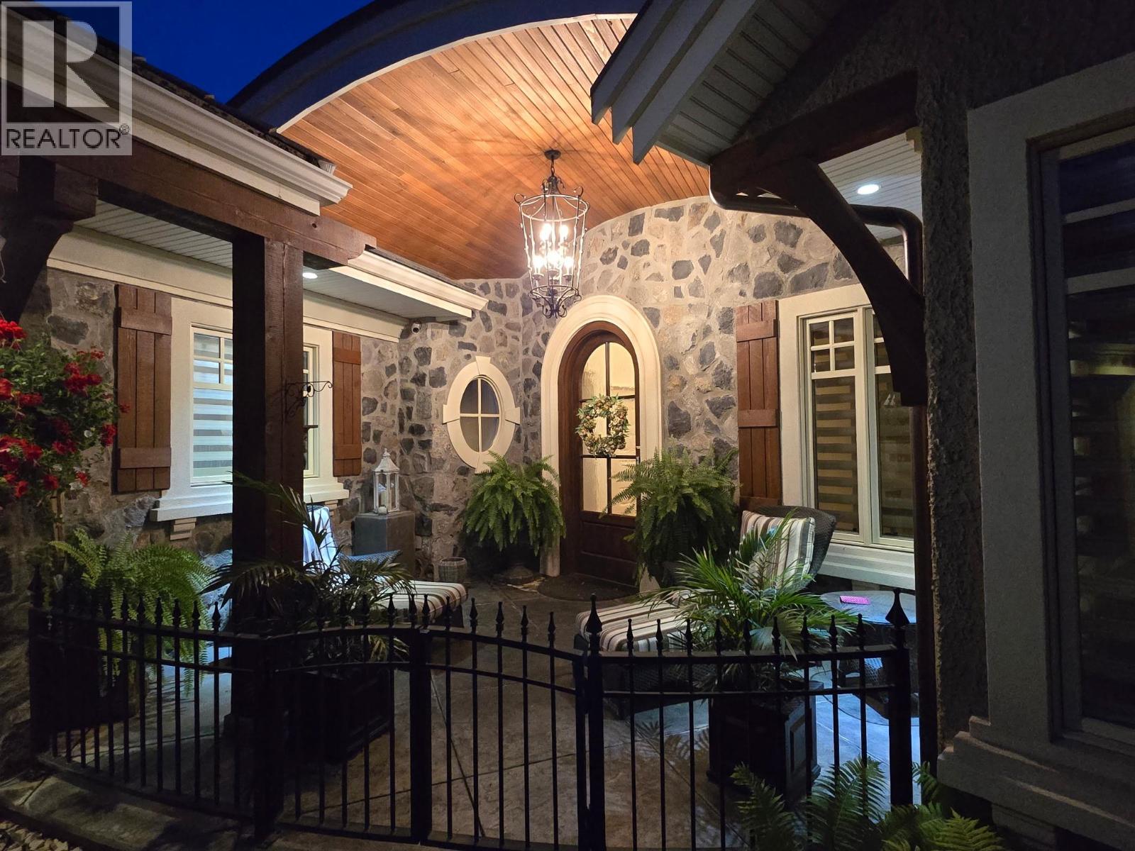 1173 Parkbluff Lane
