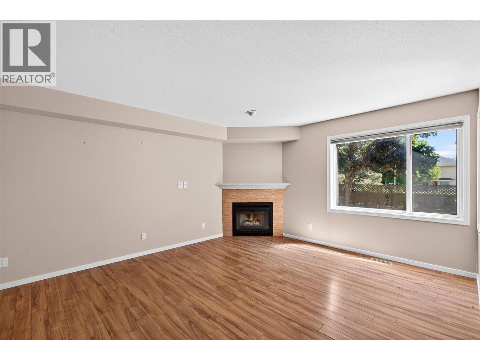 321 Whitman Road Unit# 106