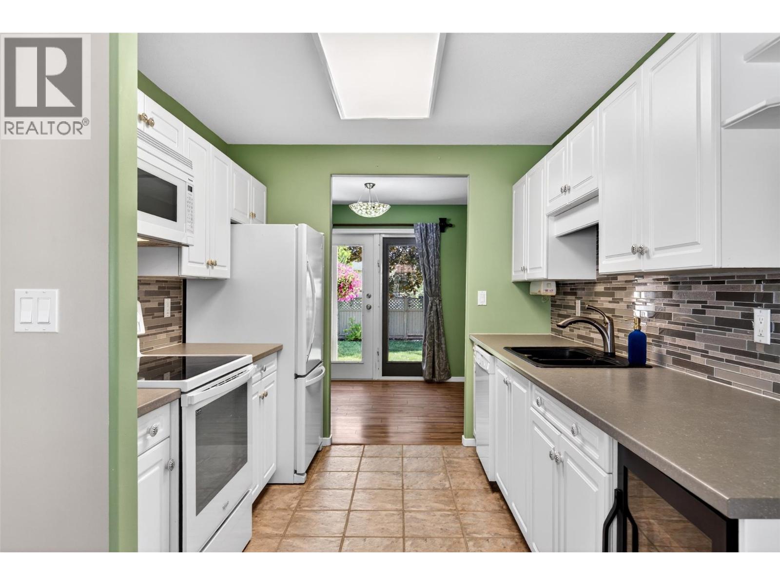 321 Whitman Road Unit# 106