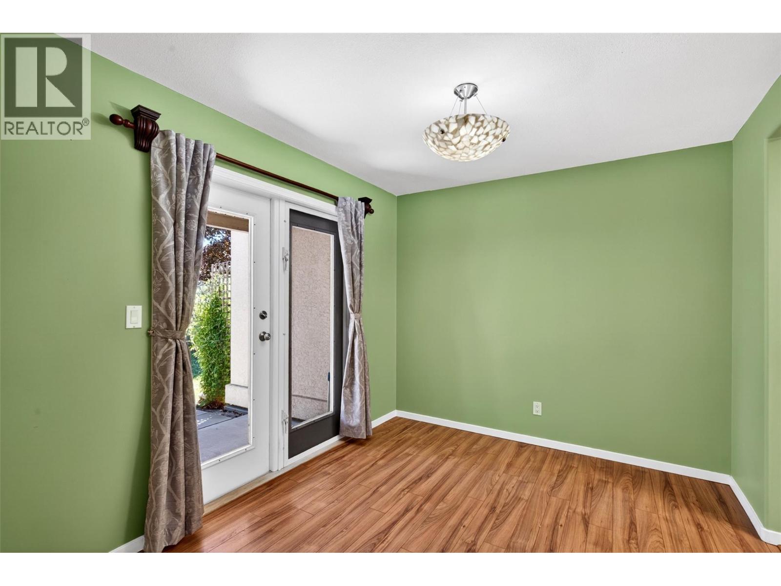 321 Whitman Road Unit# 106