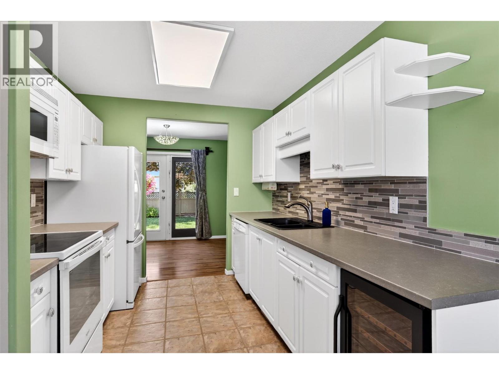 321 Whitman Road Unit# 106