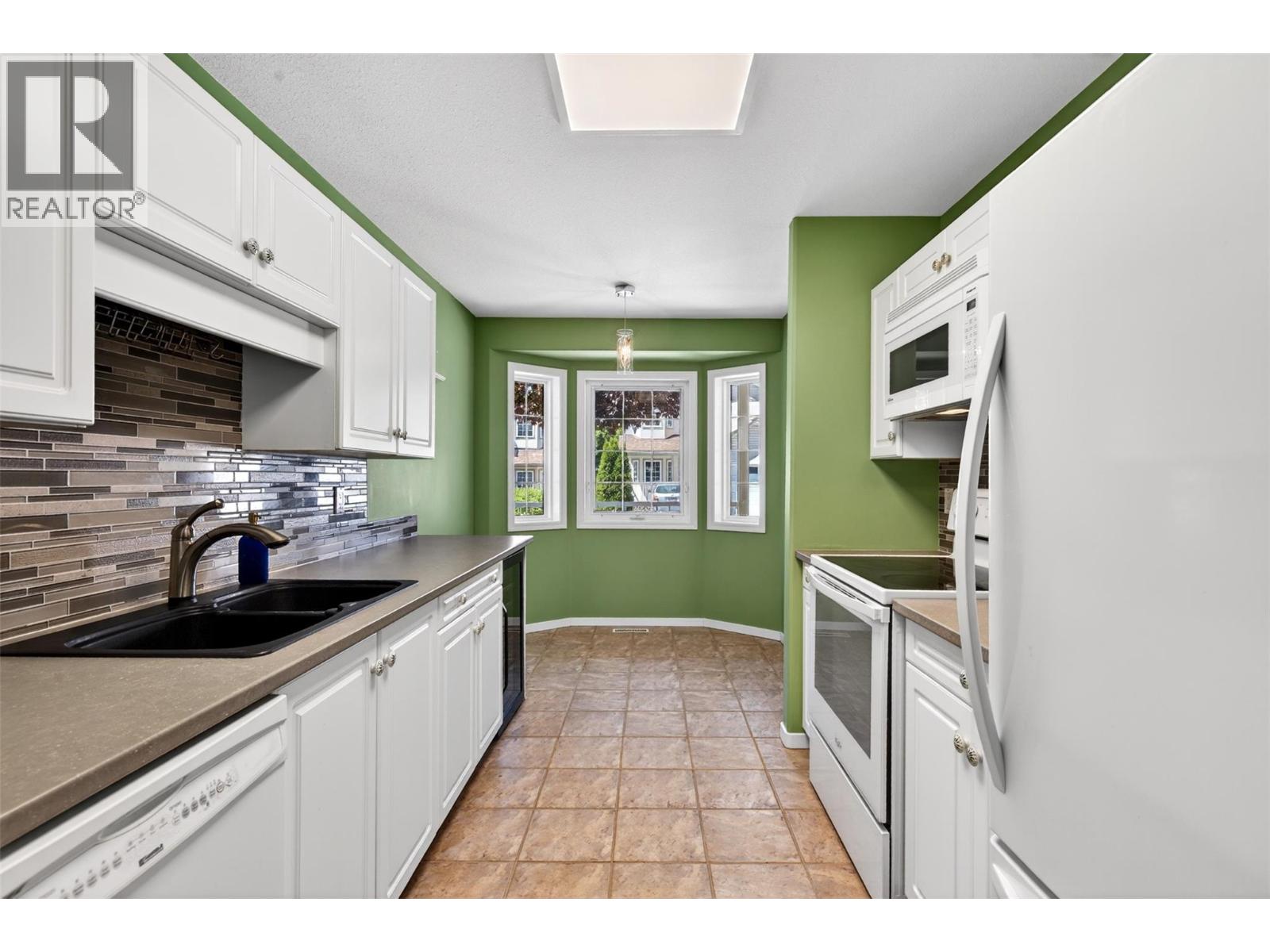 321 Whitman Road Unit# 106