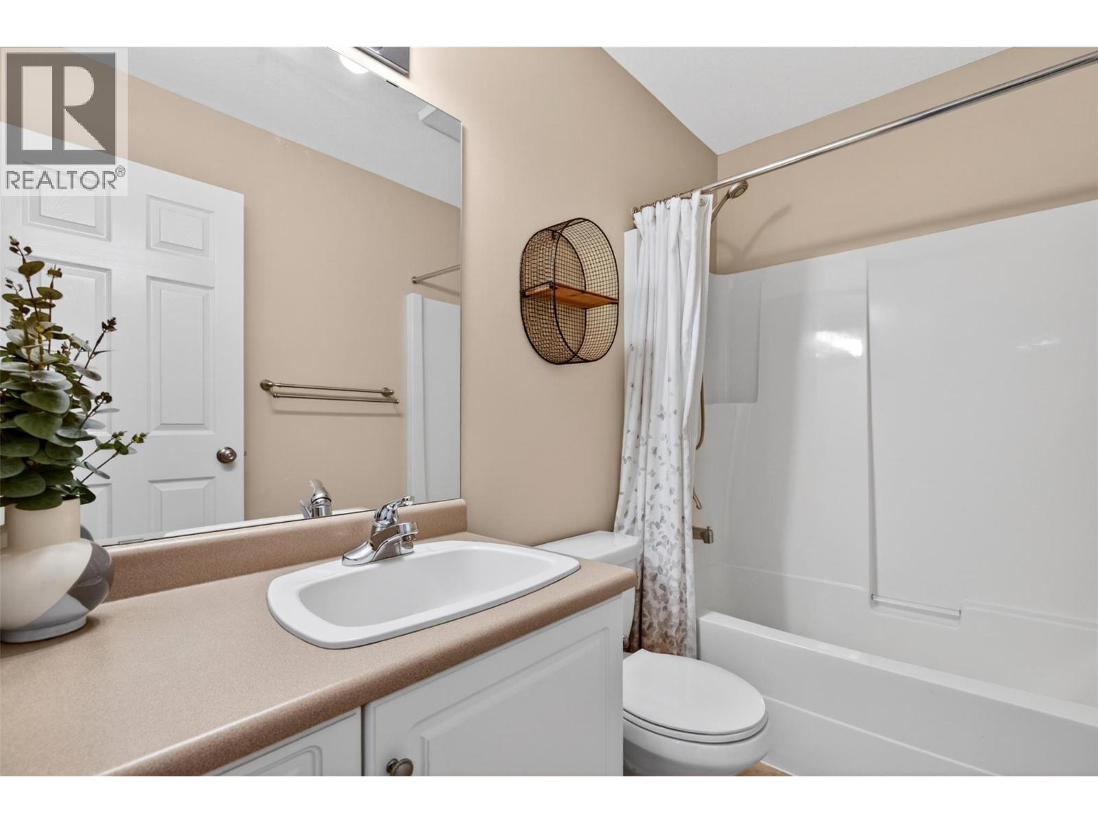 321 Whitman Road Unit# 106