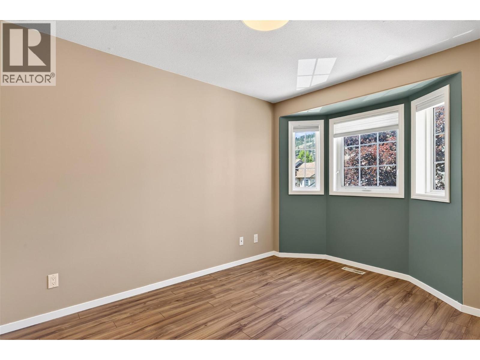 321 Whitman Road Unit# 106