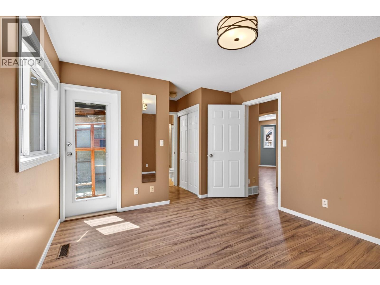 321 Whitman Road Unit# 106