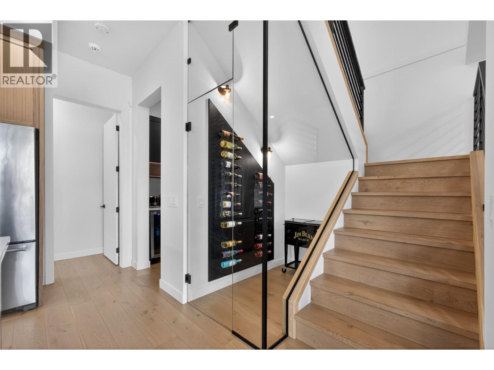 10255 Beacon Hill Drive