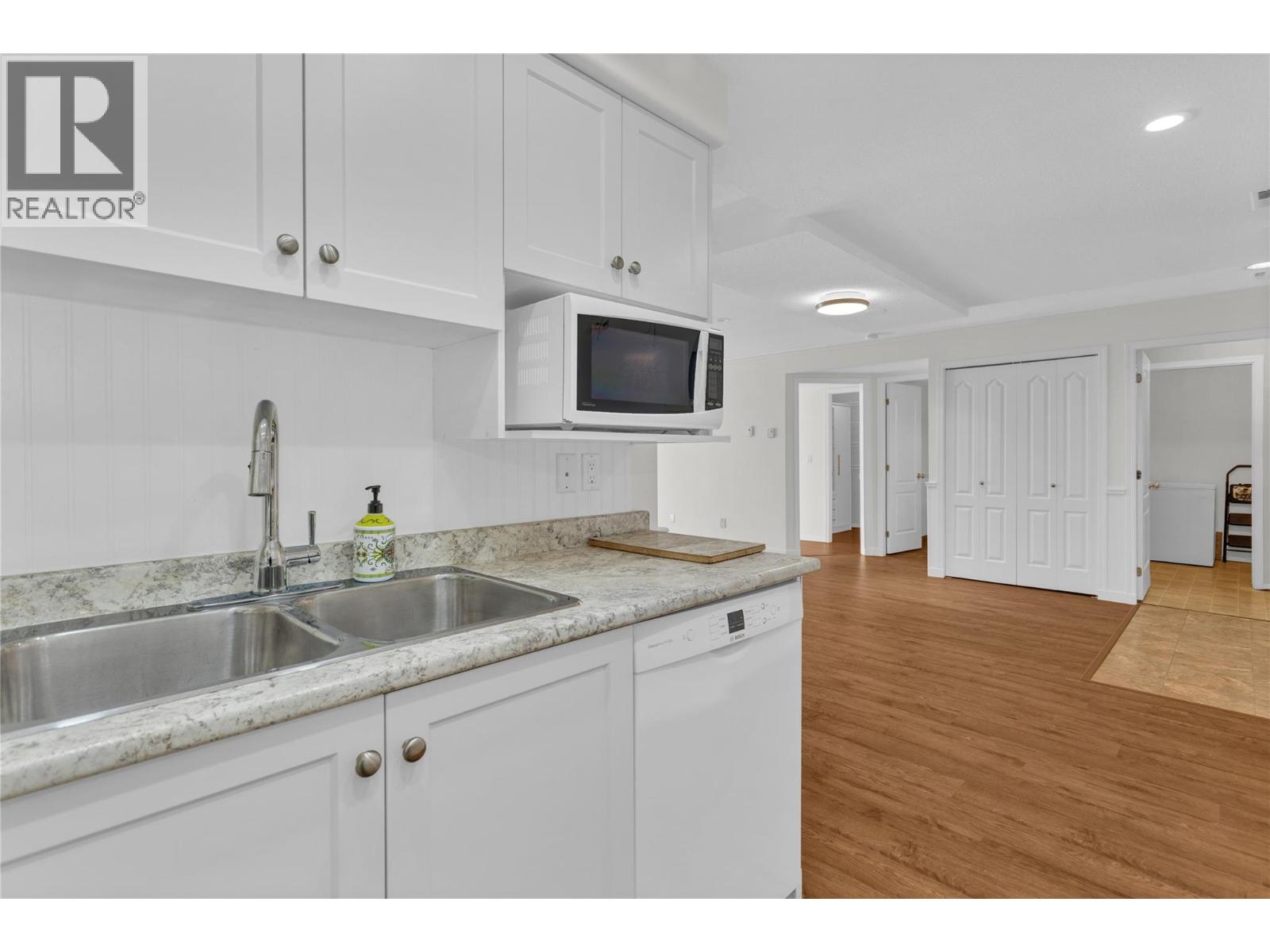 1965 Durnin Road Unit# 111